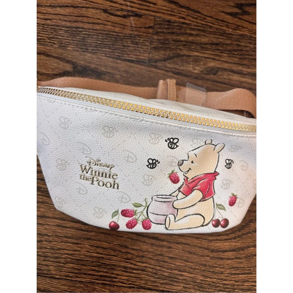 Disney Winnie the Pooh Cream Fanny Pack Waist Bag Crossbody Bag Brand New